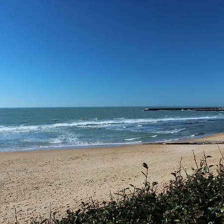 Camping La Pomme De Pin Kemping *